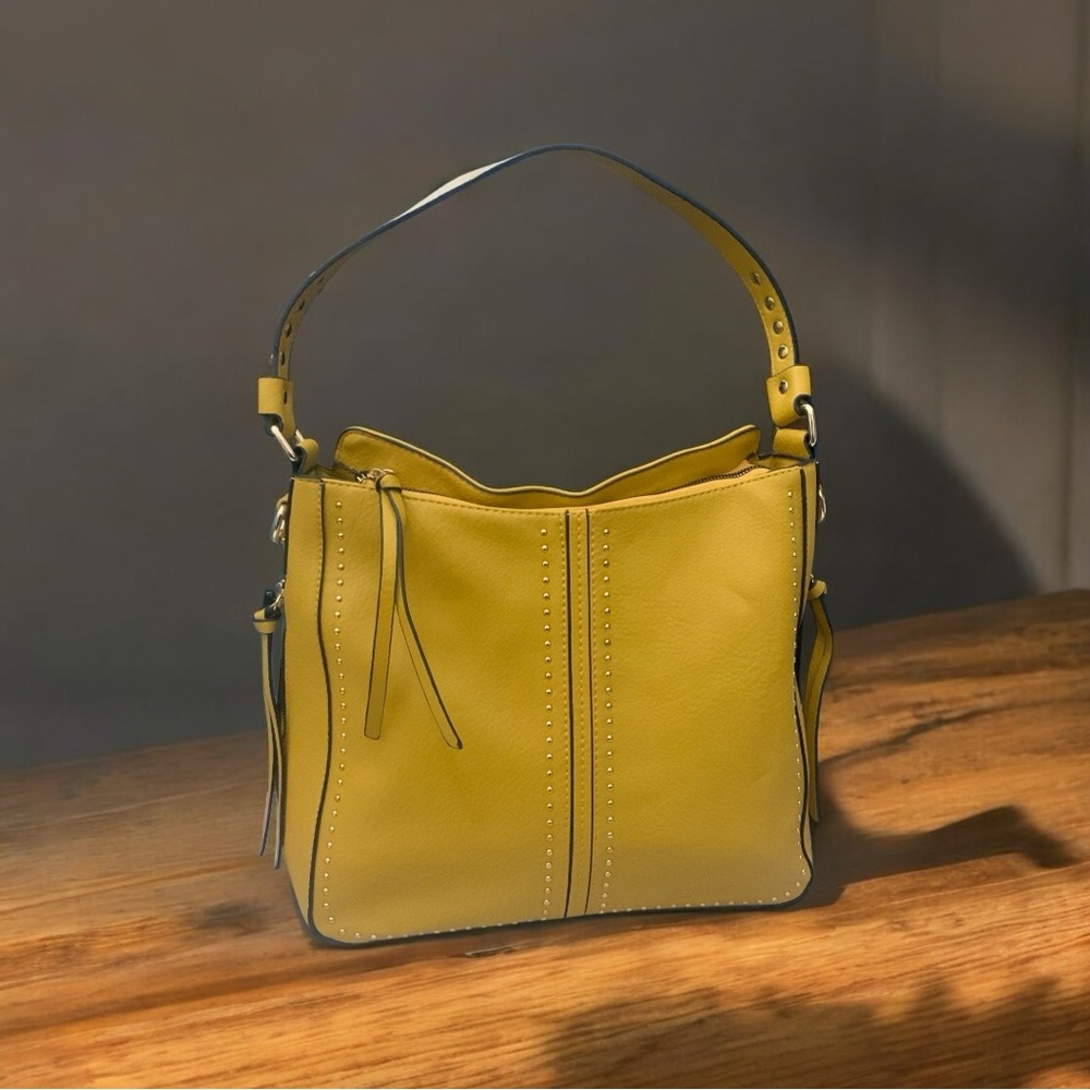 Montana West Hobo bag with conceal pocket - Retail $107